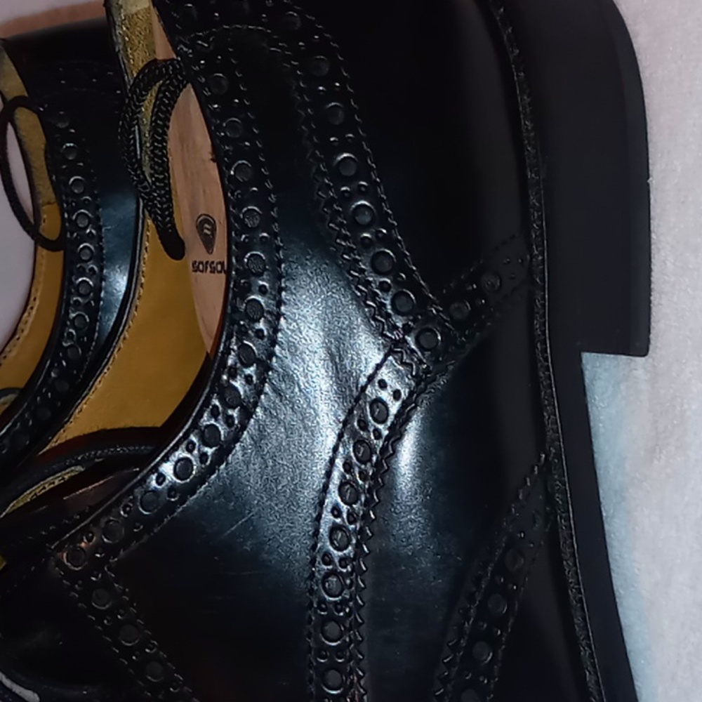 Cole Haan - Picture 5 of 10